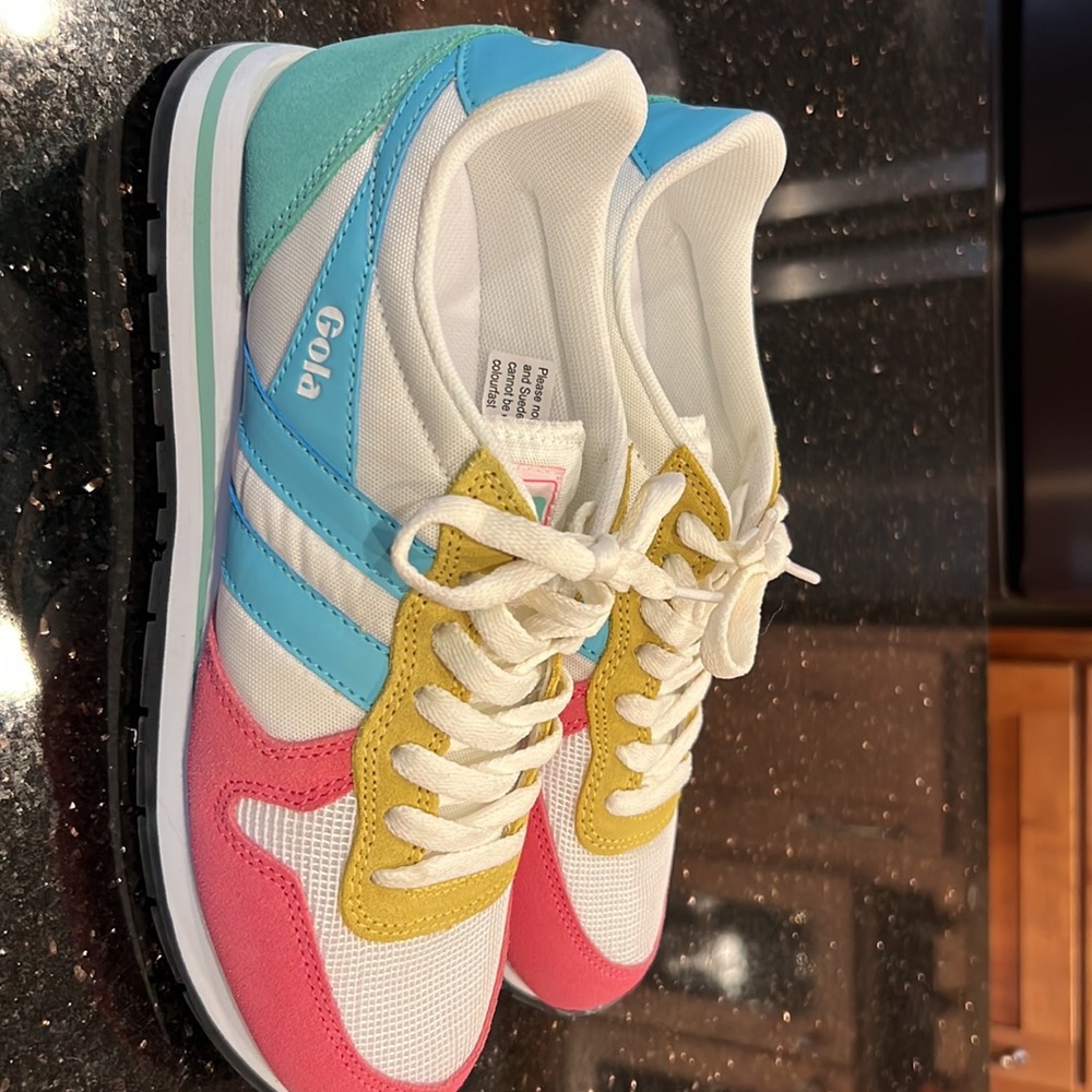 Gola sneakers size 8